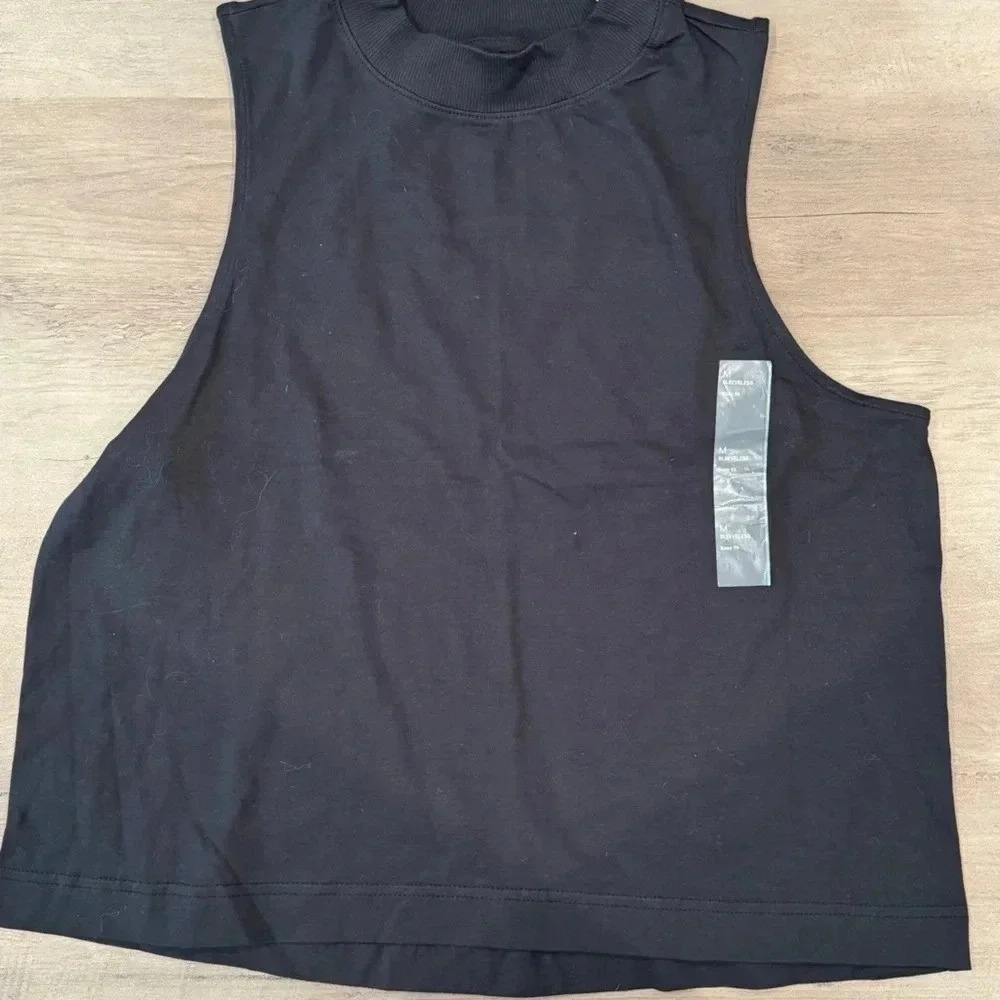 🍀 MYSTERY NOT SO MYSTERIOUS BOX NWT AND NWOT - Picture 7 of 8